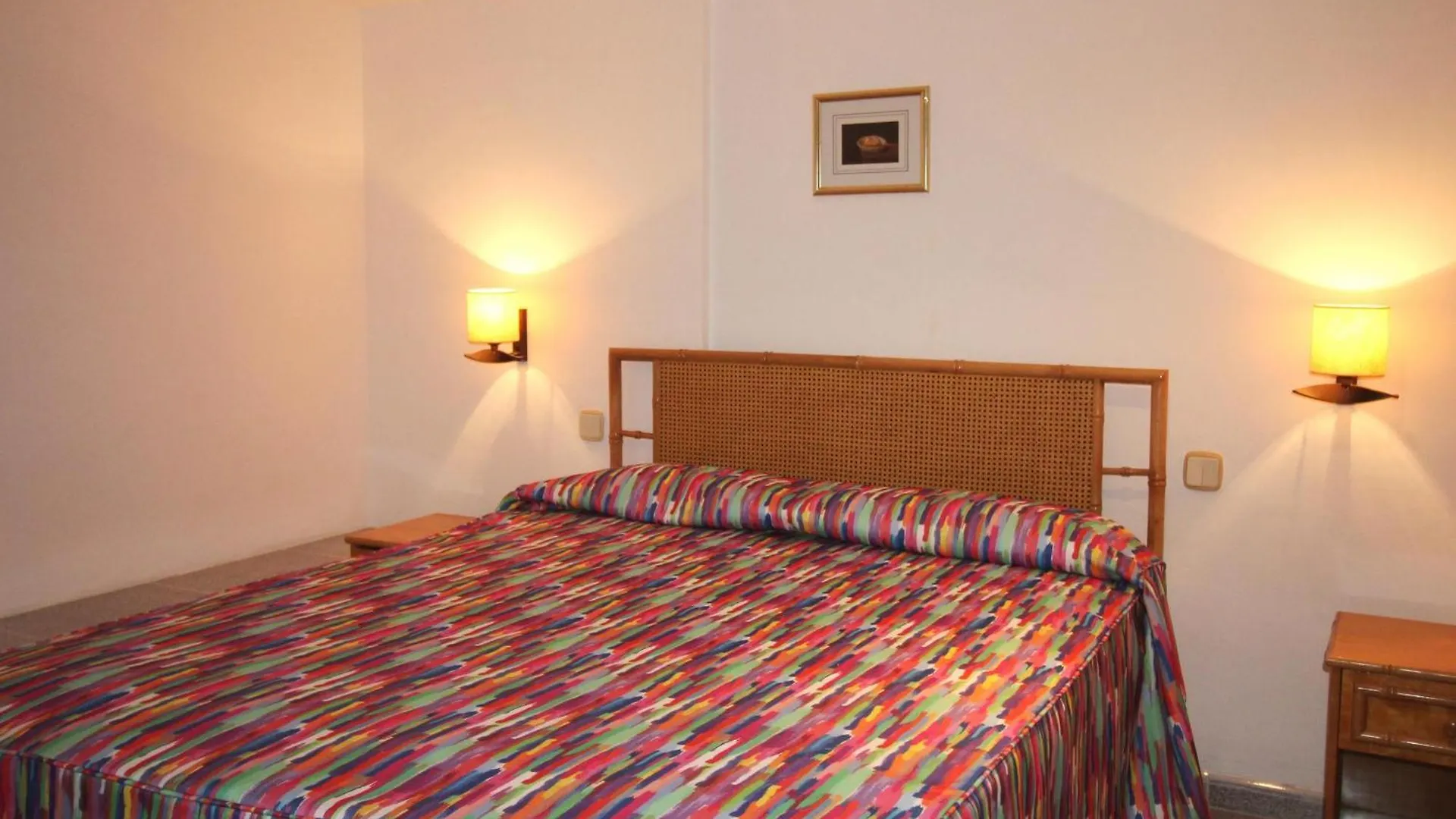Bellamar B - Casa Adosada Para A Primera Linea De Mar En Llanca. - Es-228-20 0*,